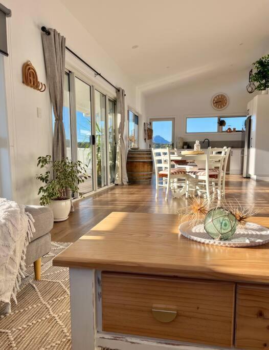 Viola - Seaside Retreat Villa Coles Bay Bagian luar foto
